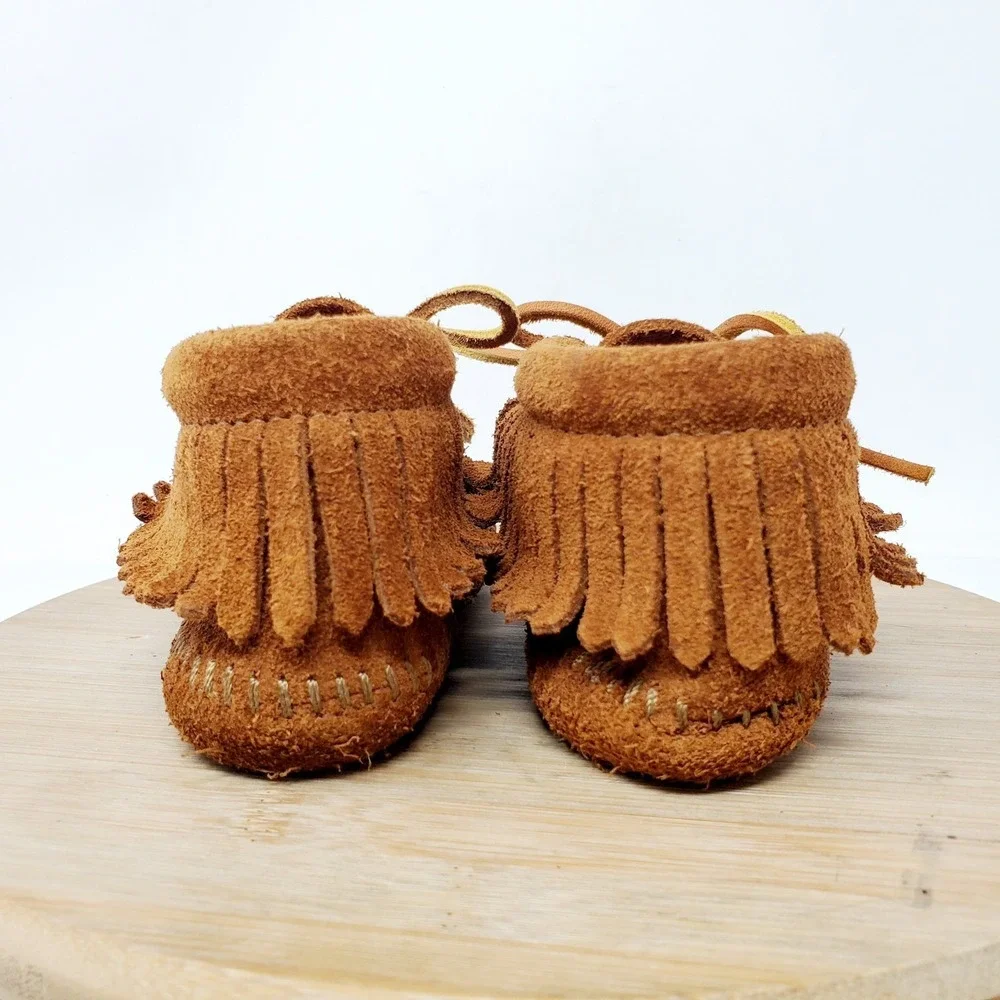 Minnetonka Softsole Bootie Kids 8 Brown Suede Fringe Minimalist Mocassin Shoes